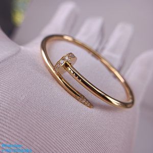 CARTIER JUSTE UN CLOU BRACELET YELLOW GOLD, DIAMONDS
