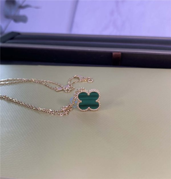 VCA Vintage Alhambra 18K Yellow Gold Pendant with Malachite