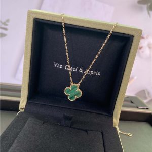 VCA Vintage Alhambra 18K Yellow Gold Pendant with Malachite