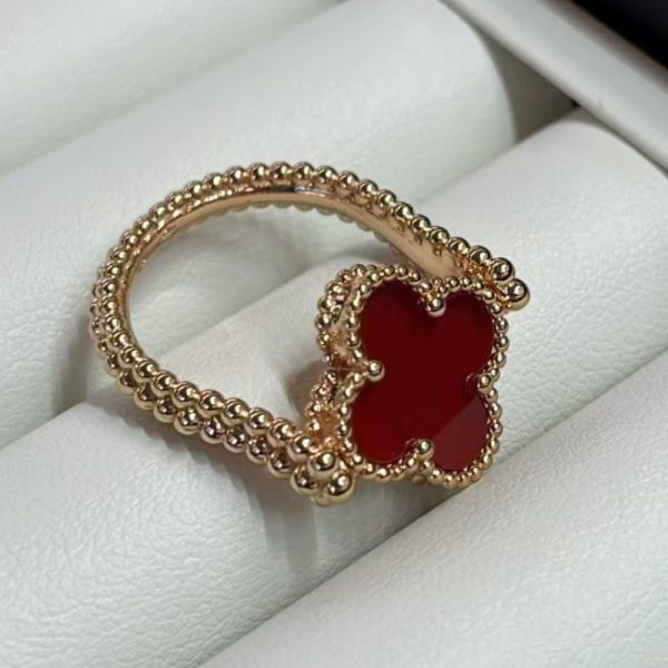 Fake For New Van Cleef & Arpels Vintage Alhambra Carnelian 18K Rose Gold Guilloché Diamond Reversible Ring VCARP7U500