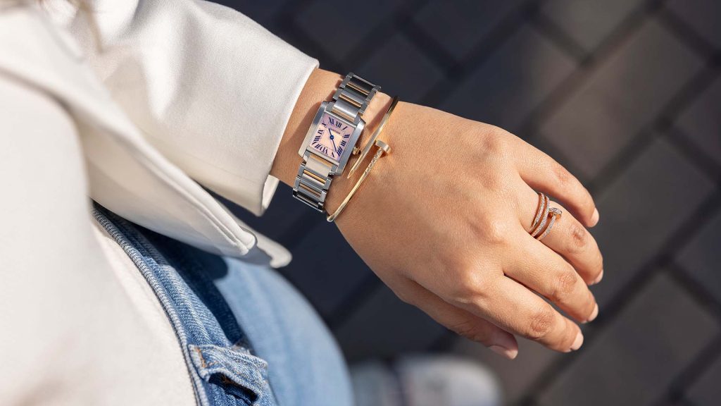 HOW TO PUT ON YOUR CARTIER LOVE BRACELET AND JUSTE UN CLOU